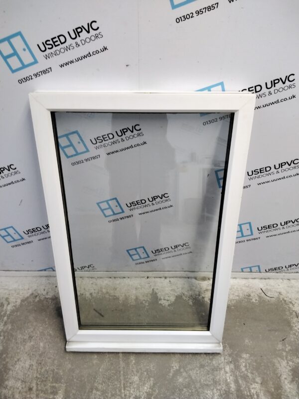 Used white upvc window 670mm x 1060mm USW132