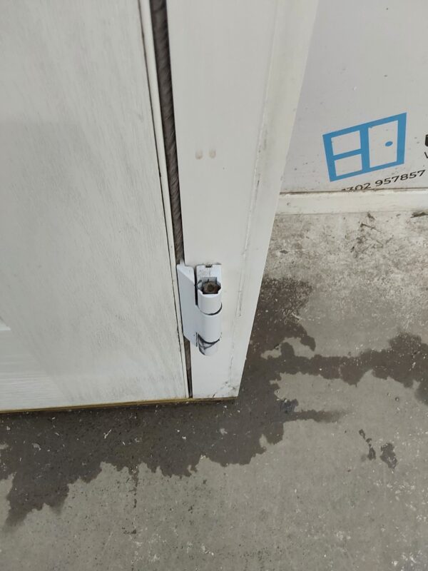 Used Red Composite Front Door 940mm x 2080mm 0179 - Image 9