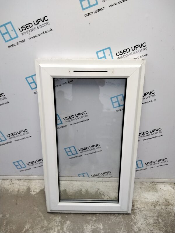 Used white upvc window 665mm x 1165mm USW102