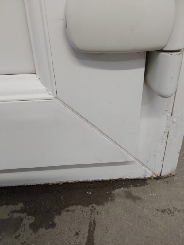 Used White Upvc Front Door 935mm x 2090mm (Reduce To 915mm) 0526 - Image 7