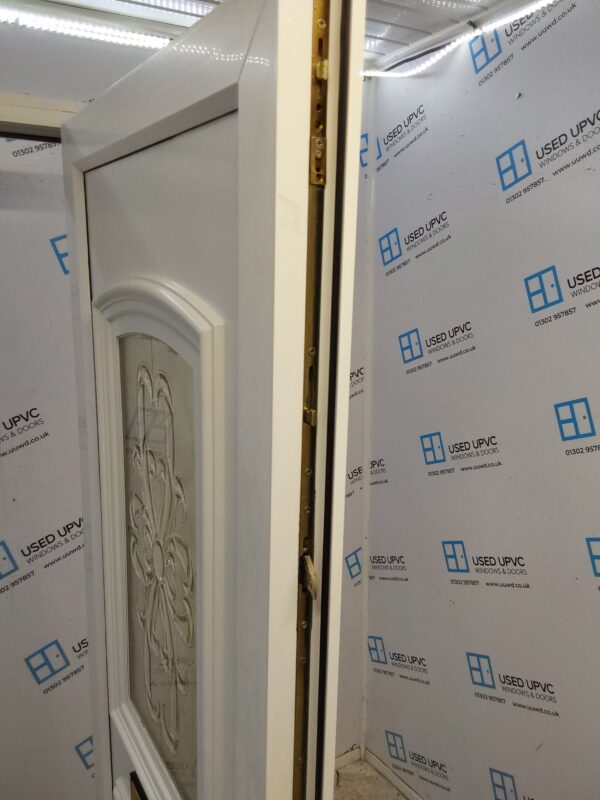 Used White Upvc Front Door 935mm x 2090mm (Reduce To 915mm) 0526 - Image 4