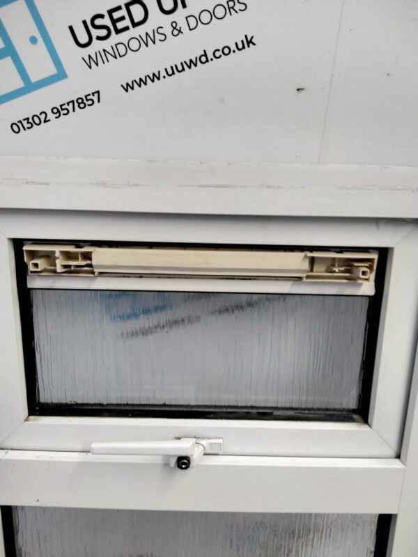 Used white upvc window 630mm x 1035mm C2020 - Image 5
