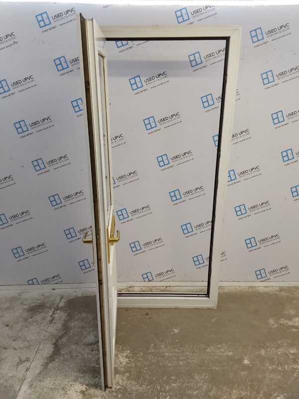 Used White Upvc Front Door 920mm x 2090mm 0721 - Image 3