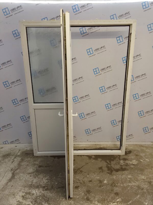 Used White Upvc Front Door And Side Panel 1520mm x 2035mm DS015 - Image 3