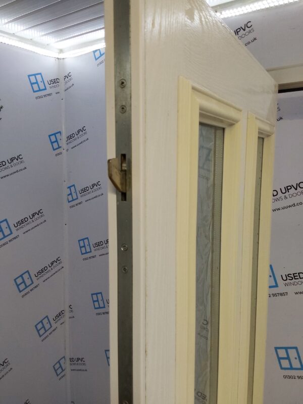 Used White Composite Back Door 880mm x 2070mm 0563 - Image 5