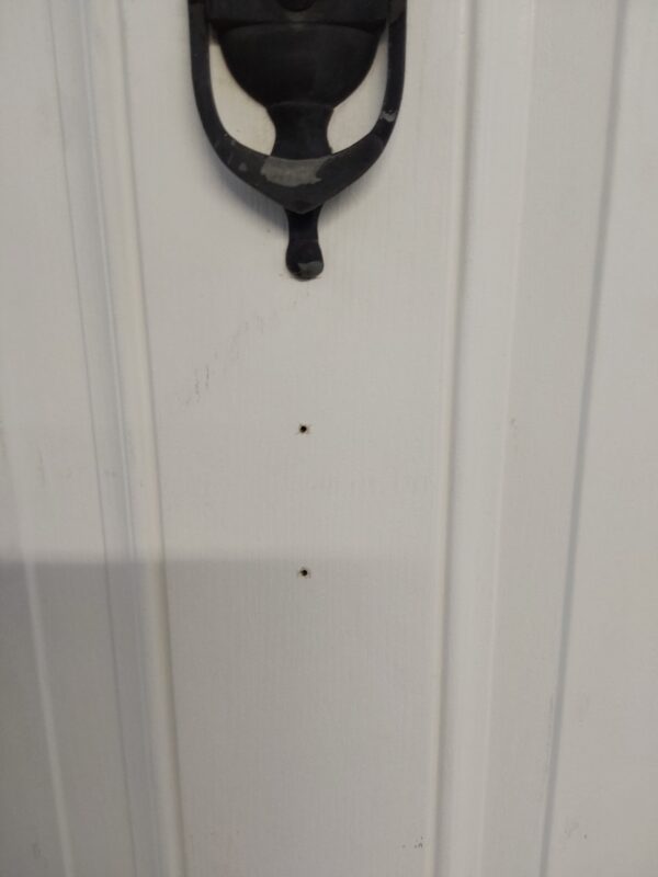 Used White Composite Front Door 945mm x 2080mm C10D66 - Image 4