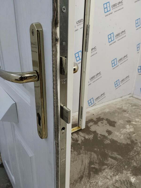 Used White Composite Front Door 910mm x 1970mm 0540 - Image 6