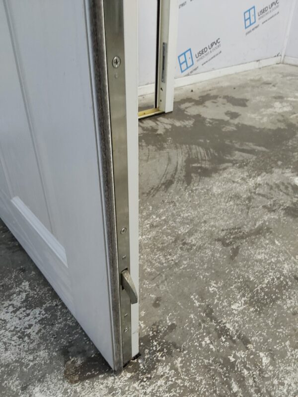 Used White Composite Front Door 910mm x 1970mm 0540 - Image 7
