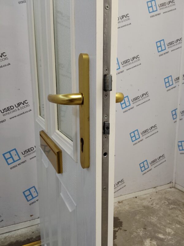 Used White Composite Front Door 915mm x 2000mm C11D06 - Image 5