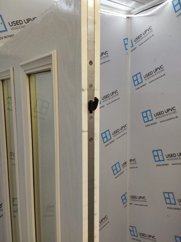 Used White Composite Front Door 910mm x 2010mm C11D71 - Image 4