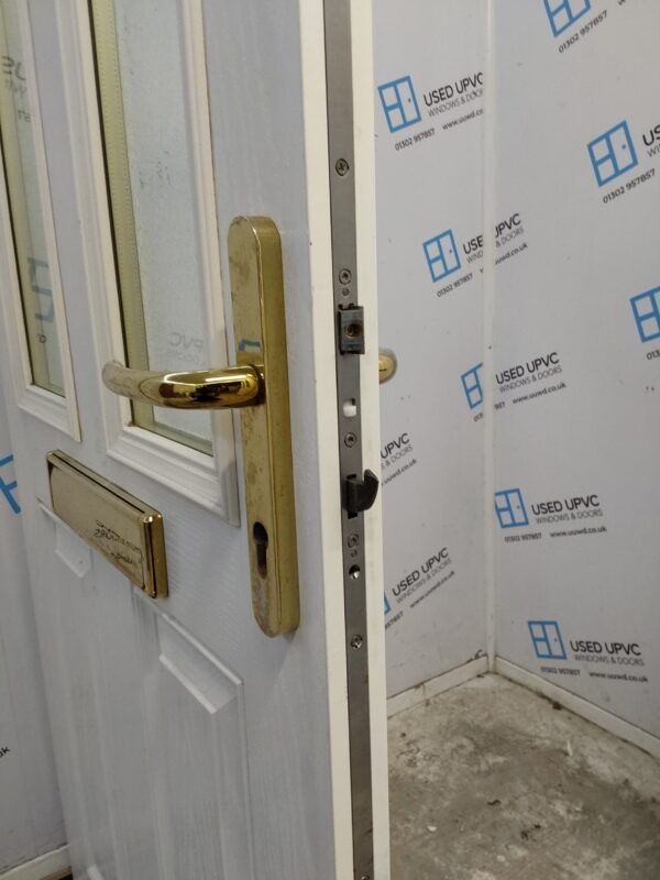 Used White Composite Front Door 910mm x 2010mm C11D71 - Image 5