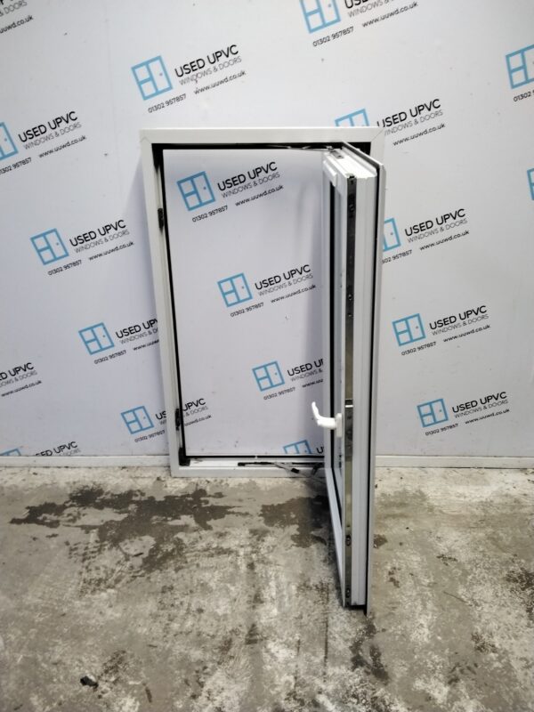 Used White Upvc Window 665mm x 1155mm W0066 - Image 3