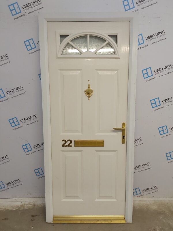 Used White Composite Front Door 905mm x 2080mm C12D11
