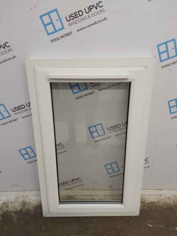 Used White Upvc Window 650mm x 1035mm C4W097
