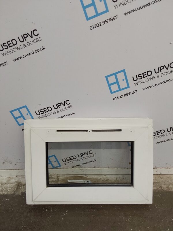 Used White Upvc Window 610mm x 415mm W0419