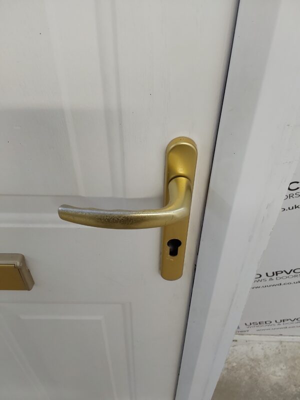 Used White Composite Front Door 905mm x 2080mm C12D11 - Image 8