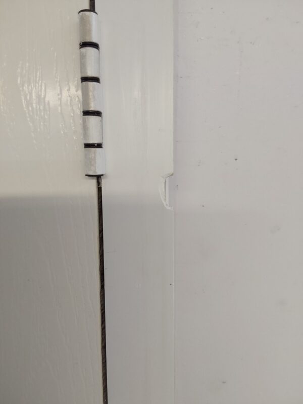 Used White Composite Front Door 905mm x 2080mm C12D11 - Image 7