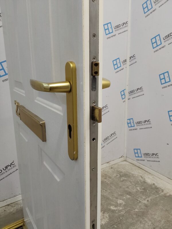 Used White Composite Front Door 905mm x 2080mm C12D11 - Image 5