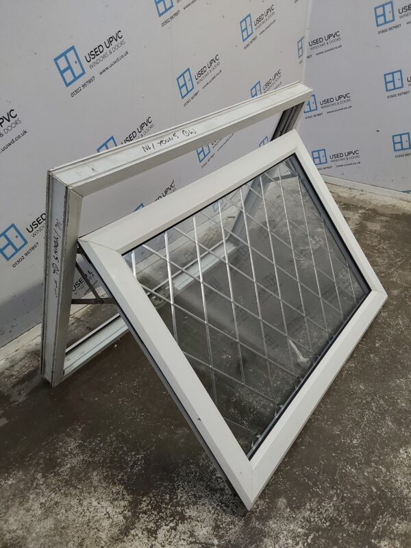 Used White Upvc Window 1130mm x 820mm LW0108 - Image 3