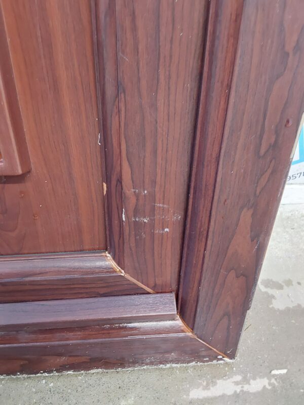 Used Rosewood Upvc Front Door 940mm x 2060mm 0245 - Image 9