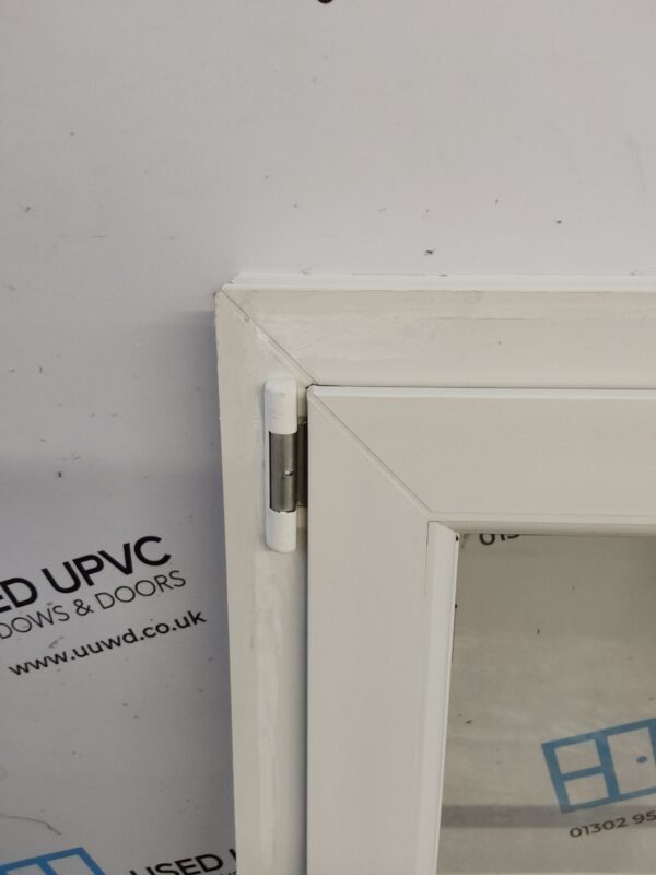 Used White Upvc Tilt And Turn Window 1075mm x 1305mm C3W026 - Image 5