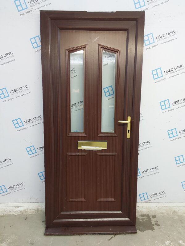 Used Woodgrain Upvc Front Door 910mm x 2065mm (Reduce To 890mm) C12D38