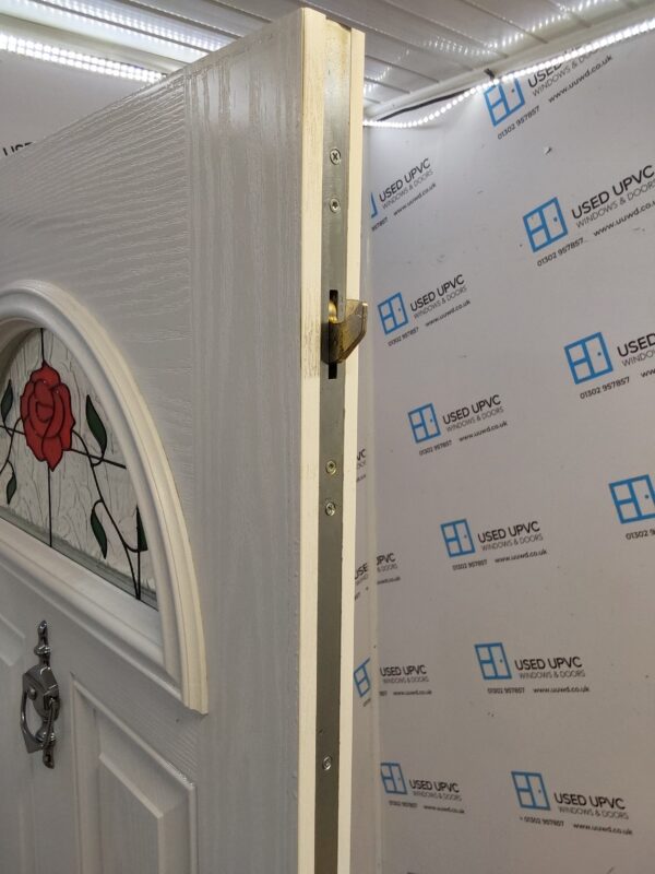 Used White Composite Front Door 915mm x 2035mm C11D29 - Image 4