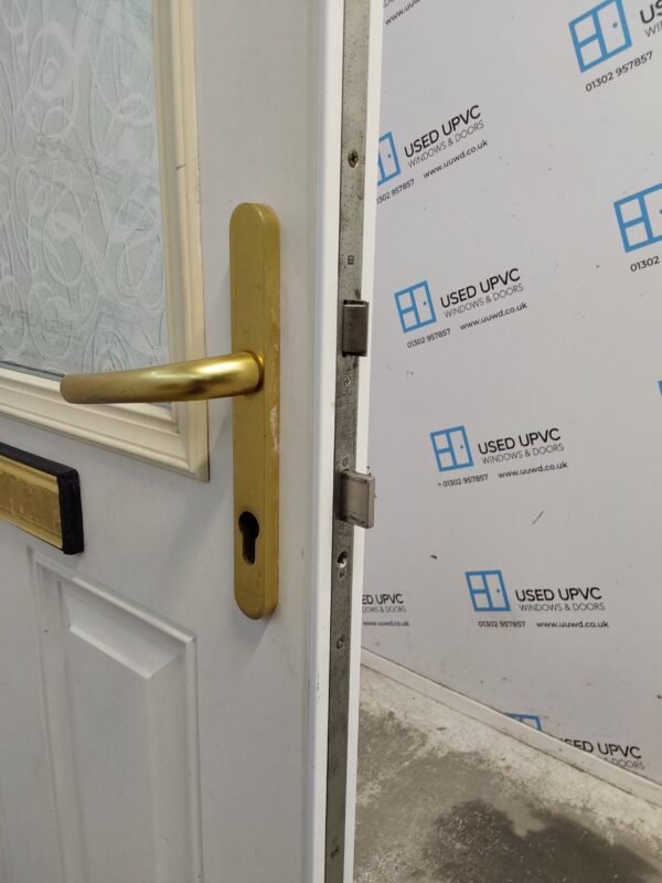 Used White Composite Front Door 905mm x 2060mm C7D009 - Image 5