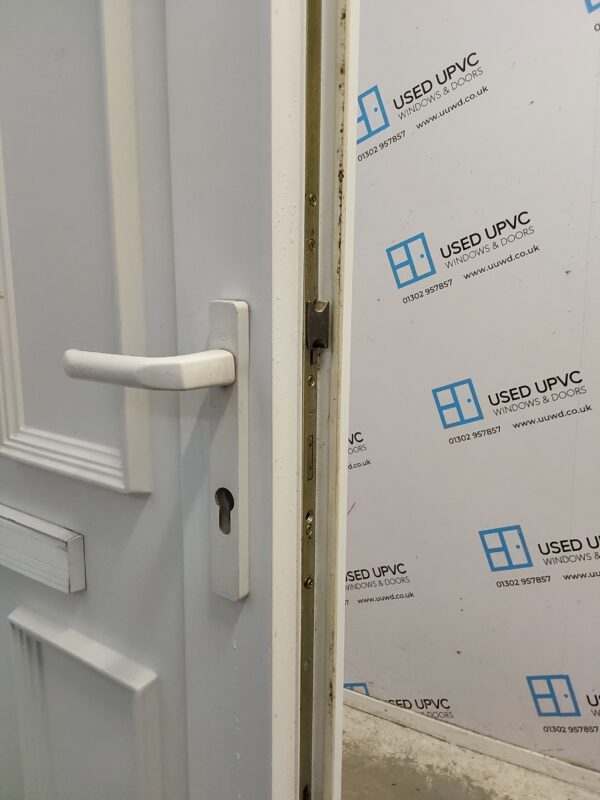 Used White Upvc Front Door 915mm x 2055mm C12D16 - Image 5