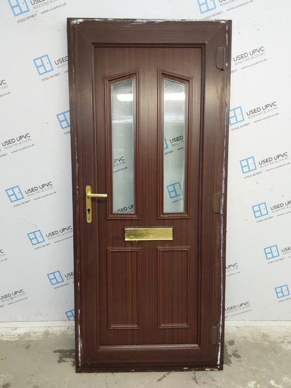 Used Woodgrain Upvc Front Door 910mm x 2065mm (Reduce To 890mm) C12D38 - Image 2