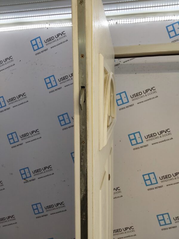 Used White Composite Front Door 870mm x 2105mm 0749 - Image 4