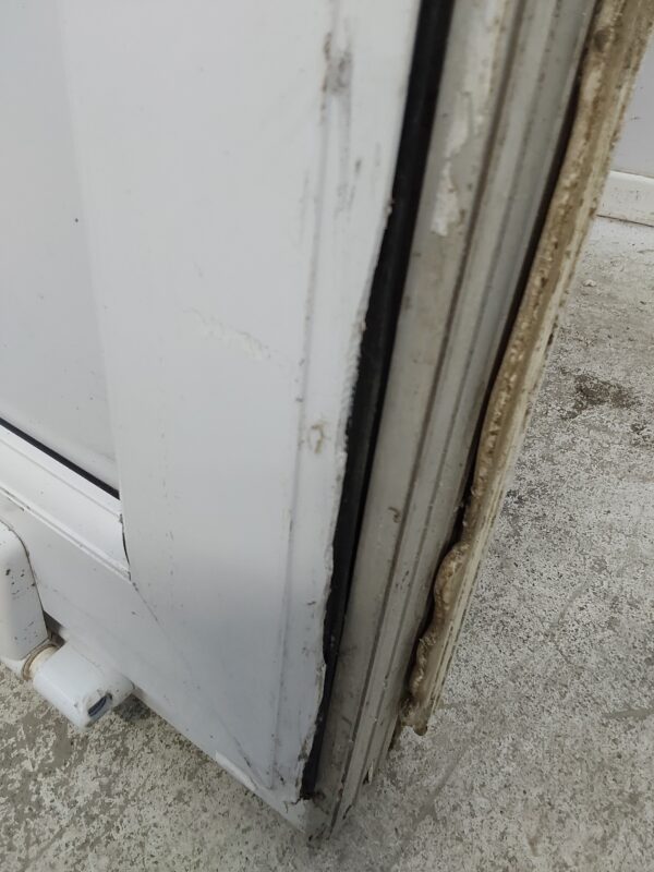 Used White Upvc Front Door 885mm x 2090mm C12D26 - Image 12