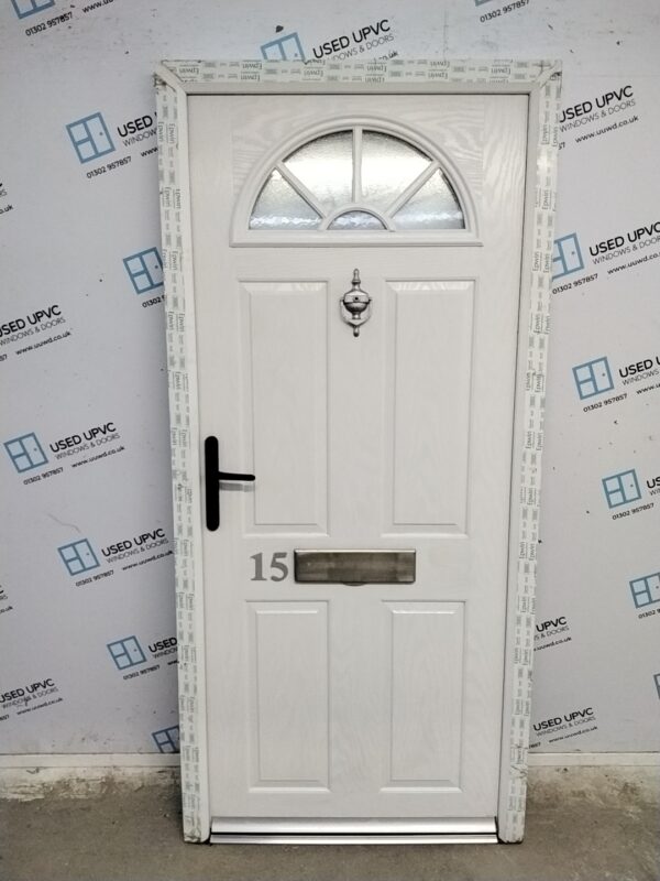 Brand New White Composite Front Door 920mm x 1970mm C1ND85