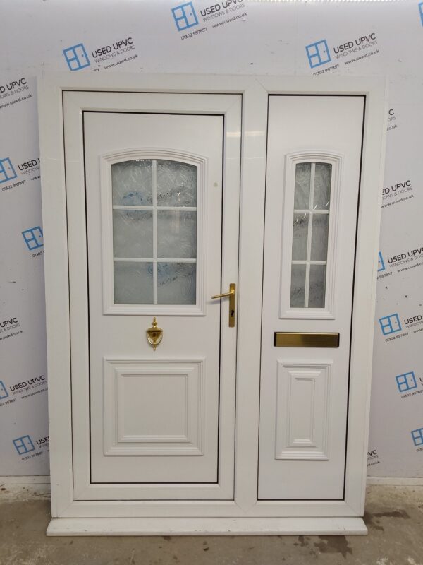 Used White Upvc Front Door And Side Panel 1500mm x 2055mm (Reduce To 1455mm) DS016