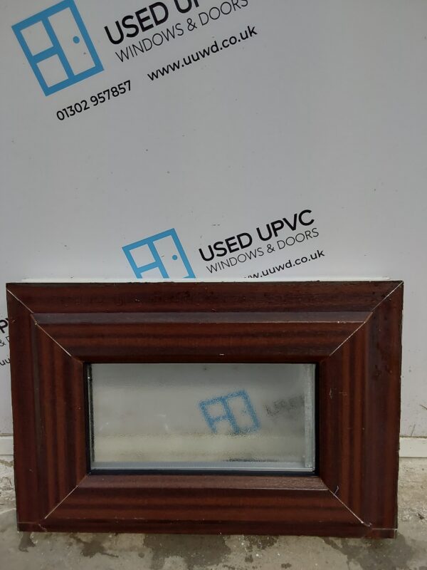 Used Woodgrain Upvc Window 590mm x 395mm W0186