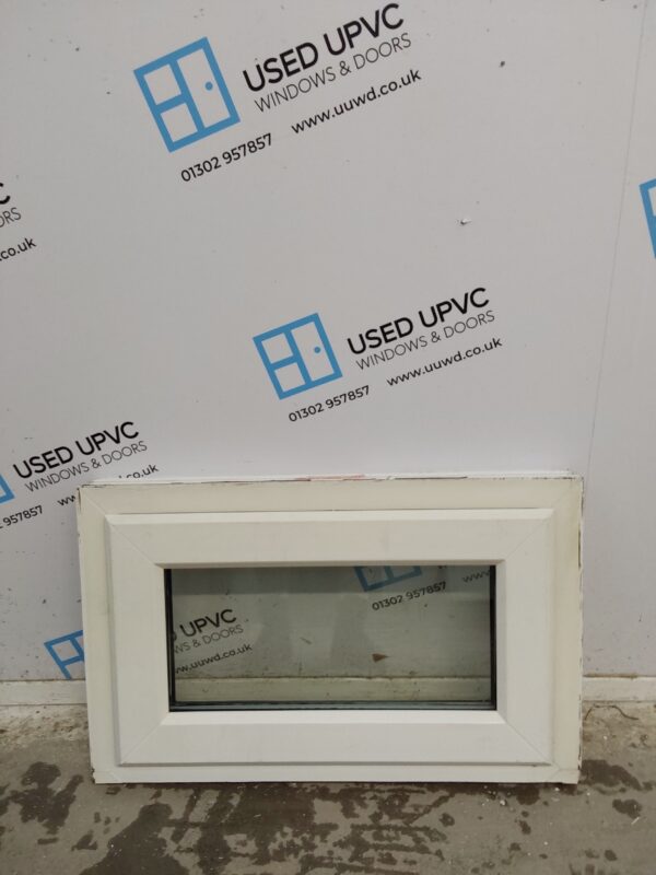 Used White Upvc Window 670mm x 415mm W0249