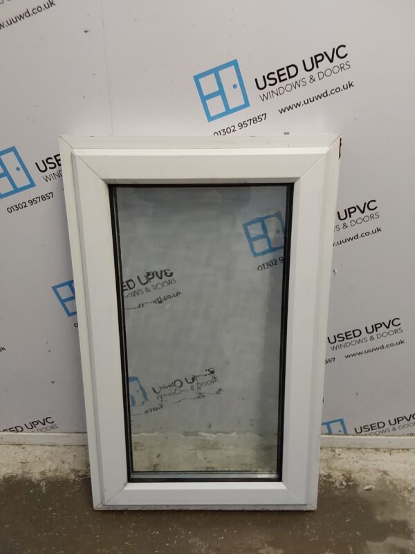 Used White Upvc Window 565mm x 910mm C4W098