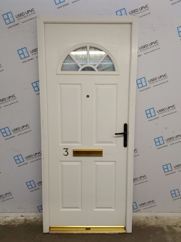 Used White Composite Front Door 920mm x 2125mm C7D033