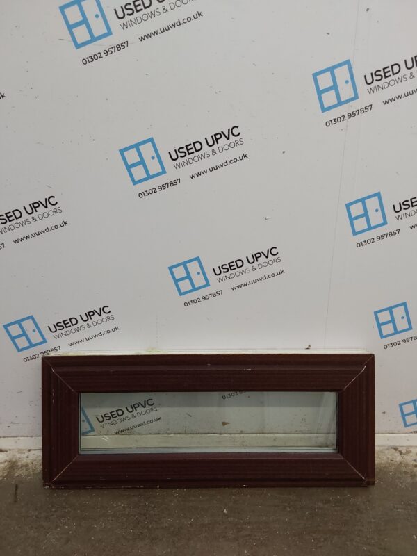 Used Woodgrain Upvc Window 920mm x 365mm W0360