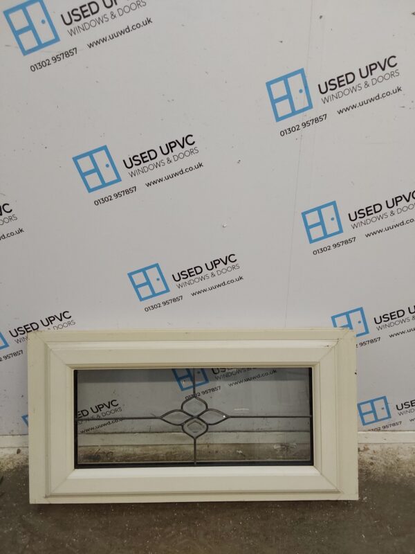 Used Cream Upvc Window 905mm x 465mm W0366