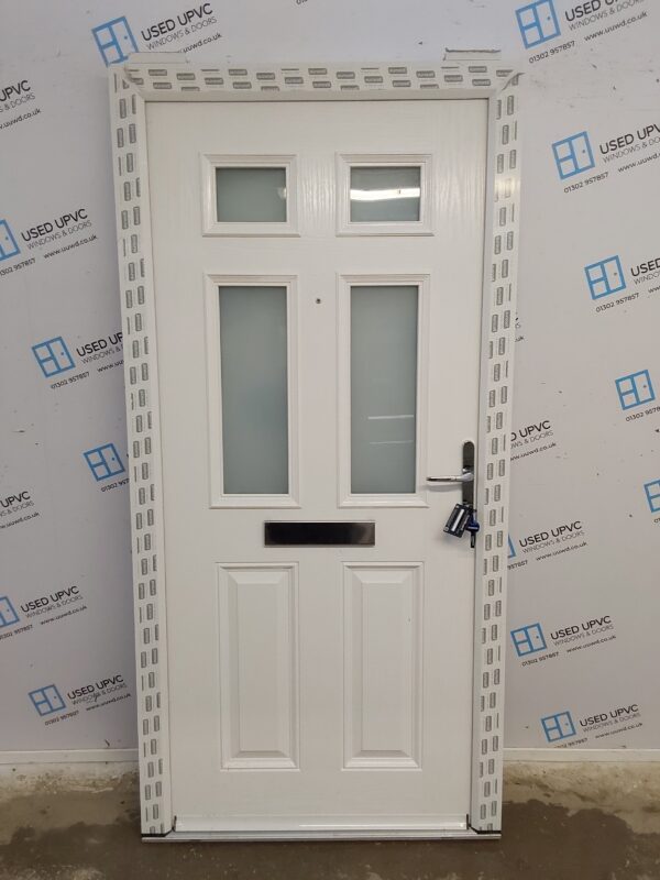 Brand New White Composite Front Door 1005mm x 2060mm ND82