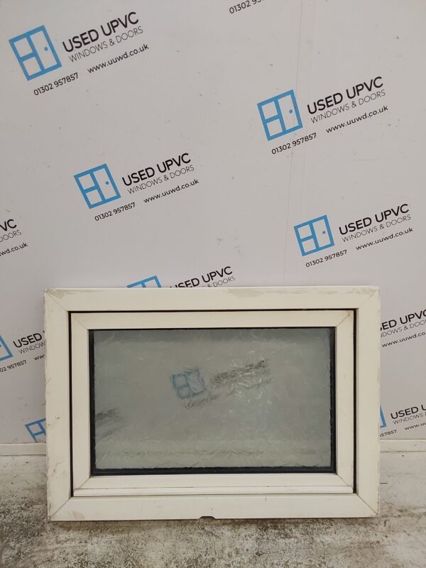 Used White Upvc Tilt And Turn Window 910mm x 635mm C4B021