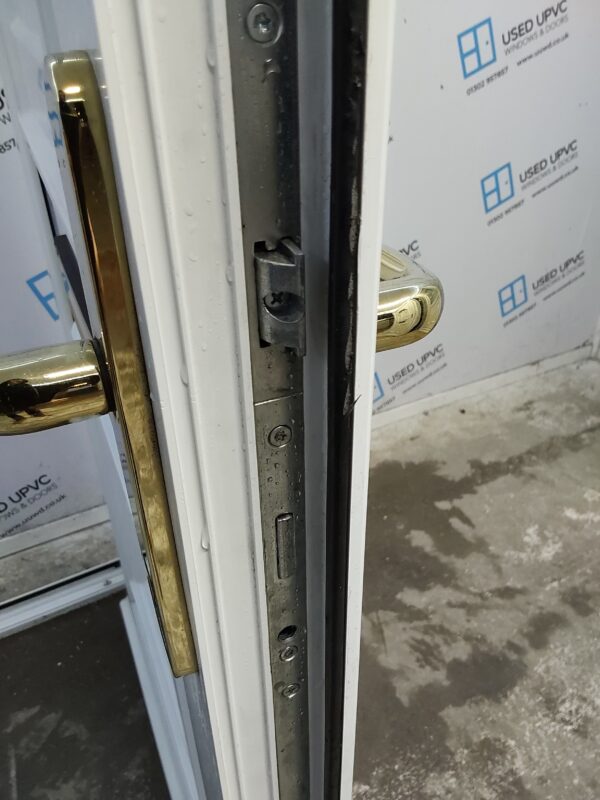 Used White Upvc Front Door 920mm x 2035mm (reduce to 880mm) C7D031 - Image 5