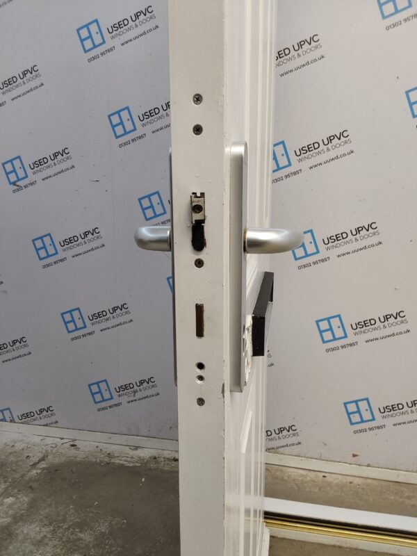 Used White Composite Front Door 925mm x 2040mm 0516 - Image 5