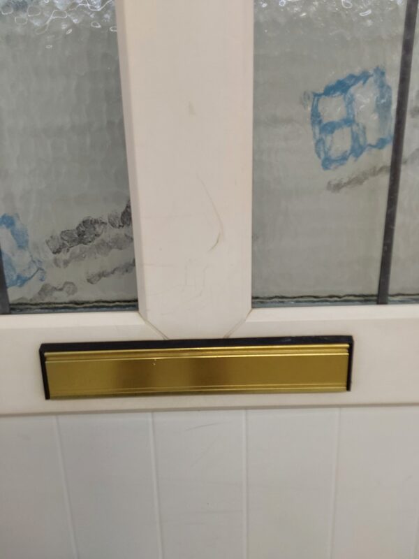 Used Cream Upvc Front Door 950mm x 2085mm (Reduce To 935mm) 0382 - Image 10