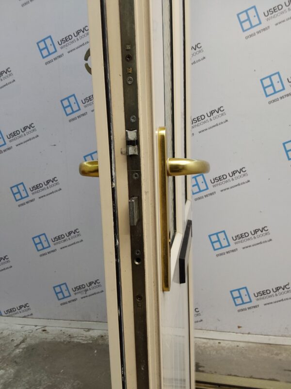 Used Cream Upvc Front Door 950mm x 2085mm (Reduce To 935mm) 0382 - Image 5