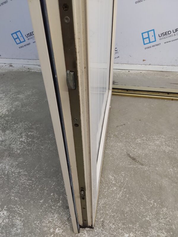 Used Cream Upvc Front Door 950mm x 2085mm (Reduce To 935mm) 0382 - Image 6