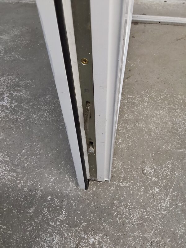 Used White Upvc Front Door 905mm x 2070mm 0281 - Image 6