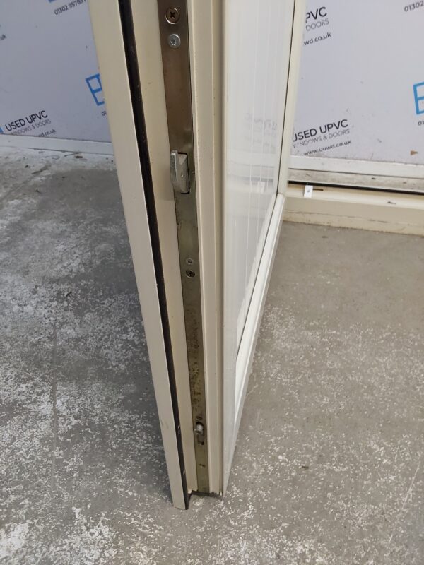 Used Cream Upvc Stable Door 920mm x 2100mm (Reduce To 900mm) 0226 - Image 8