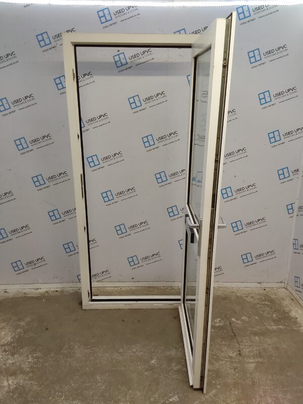 Used White Upvc Front Door 905mm x 2060mm 0120 - Image 3